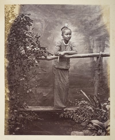 Portret van een Birmaanse meisje, Fotograaf: Klier, Philip Adolphe Gladstone Collectie door Philip Adolphe Klier