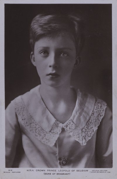 Kroonprins Leopold, later Koning Leopold III van België (zw/w foto) door Photographer Belgian