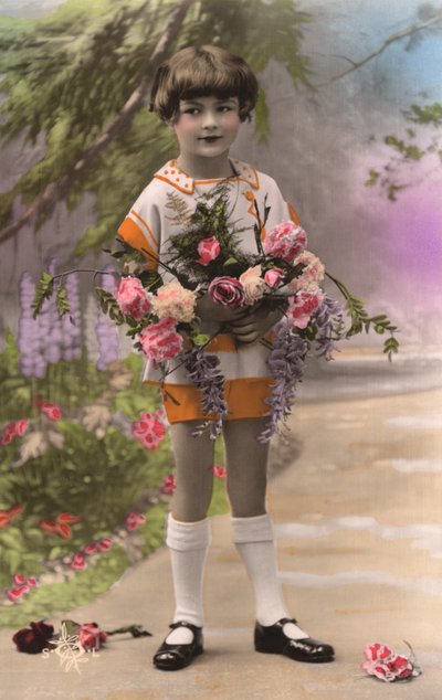 Jonge Franse jongen met rozen door Photographer French