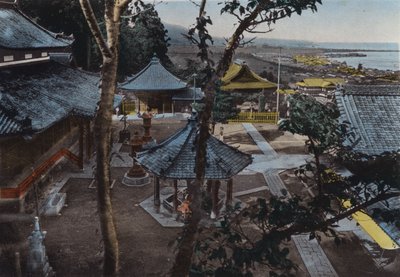 Japan, ca. 1912: Miidera, een van de 8 uitzichten van Ohmi, nabij Kyoto door Photographer Japanese