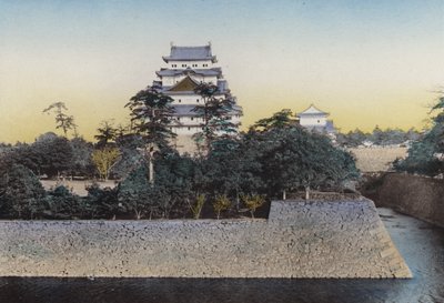 Japan, ca. 1912: Het beroemde Nagoya Kasteel, dateert uit 1610; Zeer bekend om de gouden dolfijnen op de top van de toren, de hoogte van de dolfijn is 8 ft 7 in en gewaardeerd op ongeveer 360.000 yen, Nagoya door Photographer Japanese