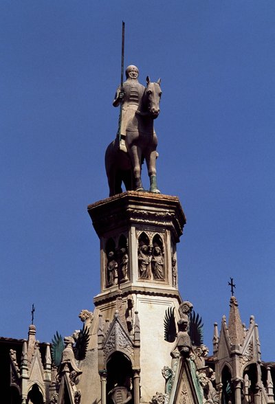 Ruiterstandbeeld van Cansignorio della Scala, Graf van Cansignorio della Scala, werk van Bonino da Campione, Scaliger Tombes, Verona, Veneto, Italië door Blaise Nicolas Le Sueur