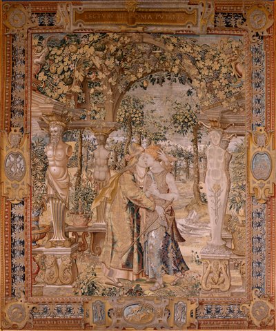 Vlaams wandtapijt. Serie Vertumnus en Pomona. Vertumnus kust Pomona. Zevende wandtapijt in de serie. Model Kring van Pieter Coecke van Aelst. Manufacture Wilhelm Pannemaker, Brussel. Ca 1545-1550. Stof Goud, zilver, zijde en wol. Grootte 430 x 365 cm. door Pieter (circle of) Coecke van Aelst