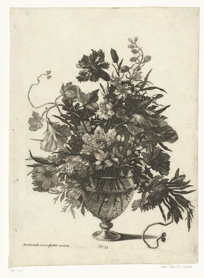 Glazen vaas met bloemen Vazen met bloemboeketten (serie titel) door Pieter Schenk (I)