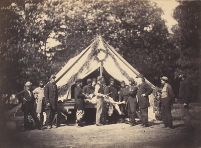Operatietent, Kamp Letterman, Gettysburg, Pennsylvania, 1863 door Possibly by Weaver Brothers.