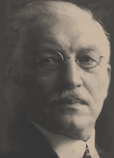 Pavel Miljoekov door Pyotr Ivanovich Shumov