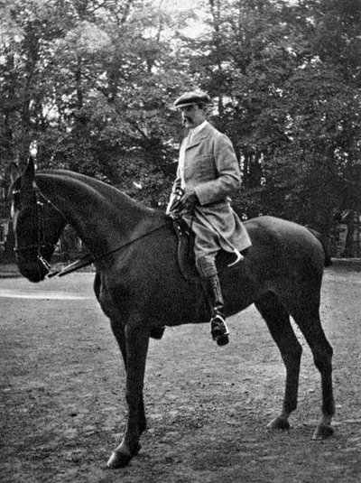 Kolonel Brocklehurst in Bernsdorff, 1908 door Queen Alexandra