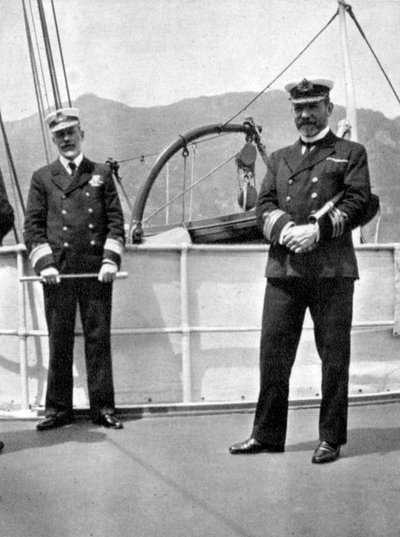 Commandant Sir Archibald Milne 1855-1938 met kapitein V. Stanley, 1908 door Queen Alexandra