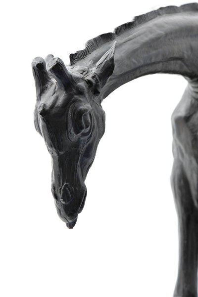 Grote giraffe met gebogen hoofd, gemodelleerd 1909-10, gegoten voor 1913 door Rembrandt Bugatti