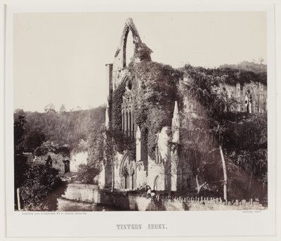 Tintern Abbey, c.1857 door Roger Fenton