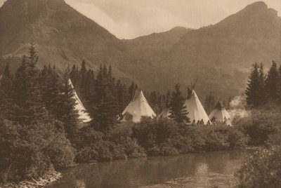 Op de Cutbank, Piegan, Montana,1915 (foto) door Roland W. Reed