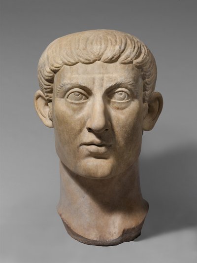 Marmeren portretkop van keizer Constantijn I, c.325-370 AD (marmer) door Roman