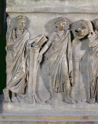 Sarcophagus van de Muzen, detail (Clio en Thalia) door Roman