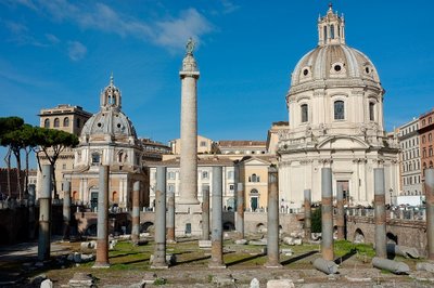 Zicht op het Forum en de Zuil van Trajanus door Roman