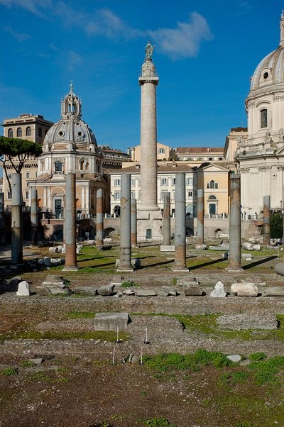 Uitzicht op het Forum en de Zuil van Trajanus door Roman
