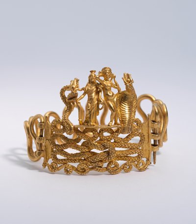 Armband met Agathodaimon, Isis-Tyche, Aphrodite en Terenouthis door Roman Period Egyptian