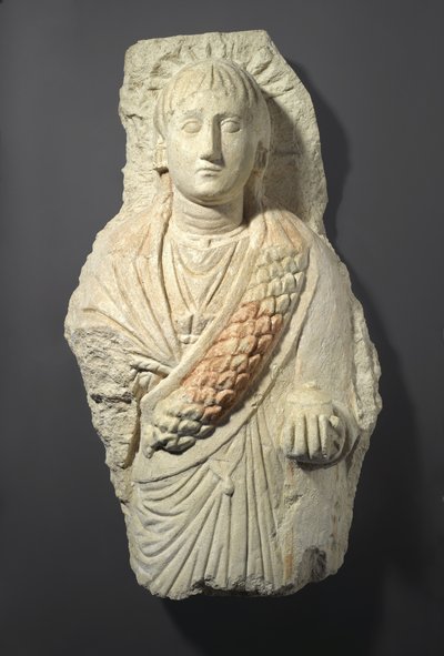 Grafbeeld van een vrouw, gevonden in Oxyrhynchos, 3e-4e eeuw (kalksteen met sporen van gesso en verf) door Roman Period Egyptian