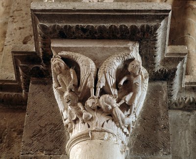 Straf van de vrek en de lasteraar (gebeeldhouwd kapiteel) door Romanesque
