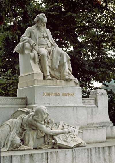 Monument ter ere van de Duitse componist Johannes Brahms door Rudolf von Weyr