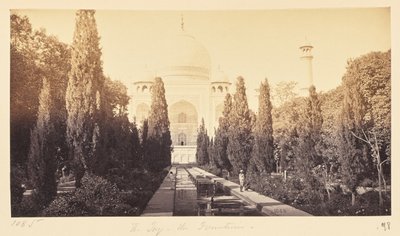 Agra; de Taj, vanaf de fontein door Samuel Bourne