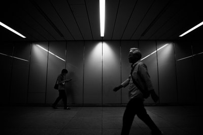 Stadsmetroverlichting door Satoshi Hata