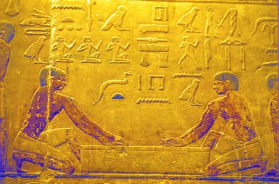 Oud Egypte, muurschildering, Mastaba/Tombe van Ti, Saqqara, 5e dynastie, werkers die hout polijsten door School Egyptian