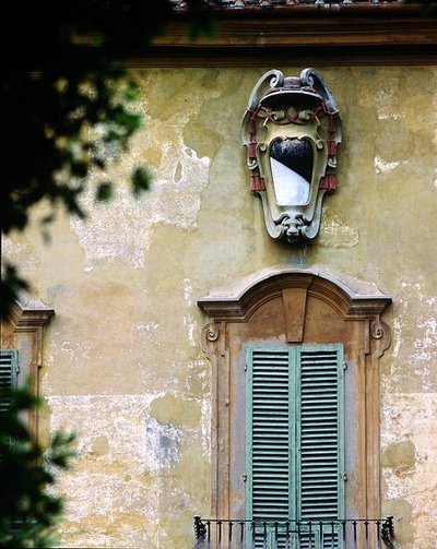 Detail van de zuidelijke gevel van Villa la Pietra door School Italian