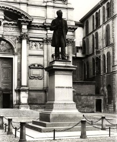Monument voor Alessandro Manzoni (1785-1873) door School Italian