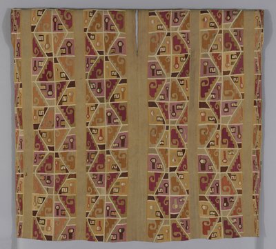 Tuniek, 600-800 door School Peruvian
