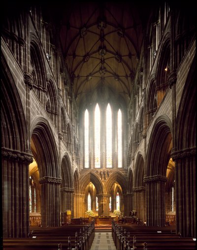 Gotische kunst: uitzicht op het interieur van de kathedraal van Glasgow. 12e eeuw. Schotland door Scottish School