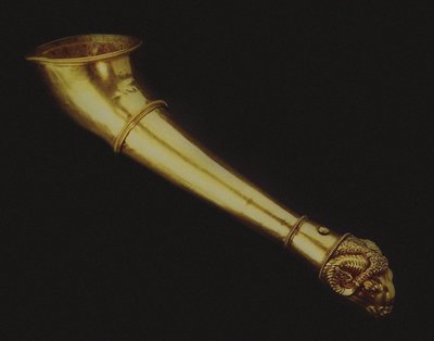 Rhyton drinkhoorn eindigend in een ramshoofd, midden 5e eeuw v.Chr. door Scythian Art.