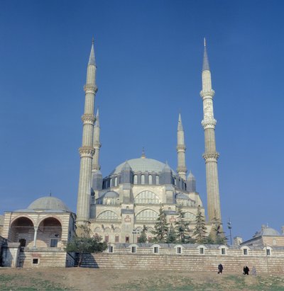 Uitzicht op de moskee, Ottomaans, gebouwd c.1569-75 door Sinan