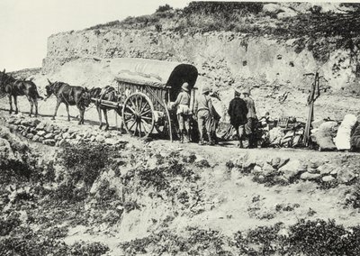 Uitladen van een kar met vuurwapens om de Dersa Heuvels te beklimmen, Tetouan, Marokko door Spanish Photographer
