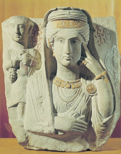 Funerair reliëf met een vrouwelijke figuur, uit Palmyra, Syrië door Syrian School