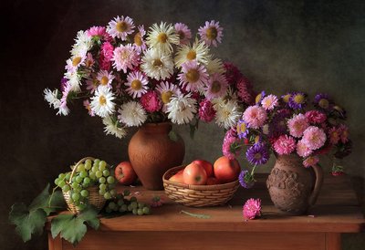 Kleurrijke asters en fruit door Tatyana Skorokhod