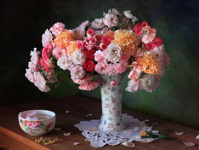 Stilleven met tuinroos door Tatyana Skorokhod