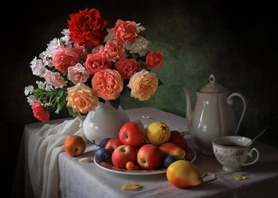 Roses Fruit Teatime door Tatyana Skorokhod