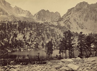 Alpine Lake, in de Sierra Nevada, Californië door Timothy H. OSullivan