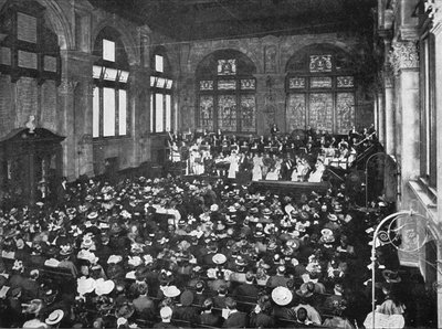 Een concert aan de Guildhall School of Music, Londen, ca. 1901 door Unbekannt