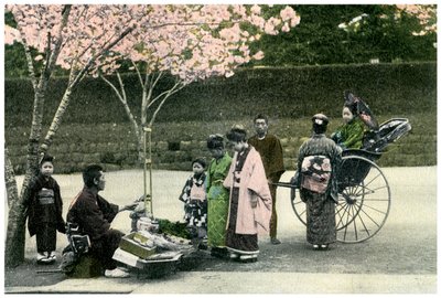 Een straatverkoper, Japan, 1904 door Unbekannt