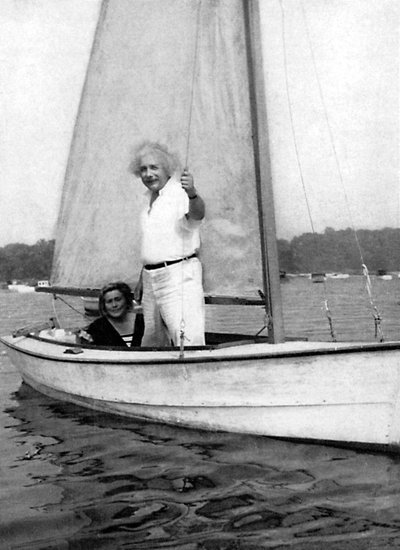 Albert Einstein 1879-1955, Duits-Zwitserse wiskundige en theoretisch natuurkundige, c1930s door Unbekannt
