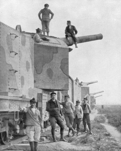 Een gepantserde treinbatterij, 1918 door Unbekannt