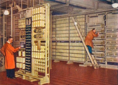 Automatische telefooncentrale, 1938 door Unbekannt