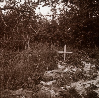 Lichaam van Duitse soldaat, Ablain-Saint-Nazaire, Noord-Frankrijk, ca. 1914-ca. 1918 door Unbekannt