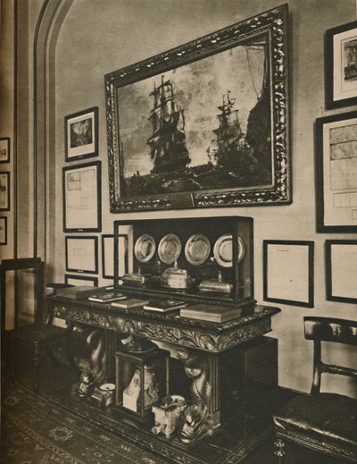 Kabinet van Nelson-relikwieën in de Lloyds Committee Room, ca. 1935 door Unbekannt