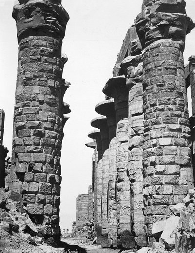 Centrale laan van de grote tempel in Karnak, Egypte, 1878 door Unbekannt