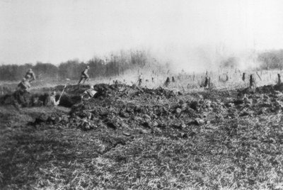 Franse tegenaanval tussen de Somme en de rivier de Oise, Picardië, Frankrijk, 1918 door Unbekannt