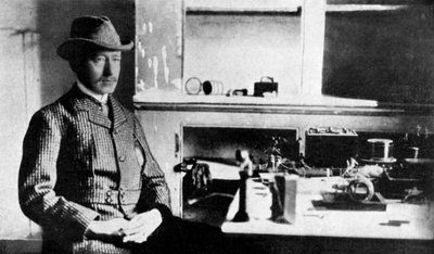Guglielmo Marconi, Italiaanse pionier van draadloze telegrafie, Signal Hall, Newfoundland, 1901 1951 door Unbekannt