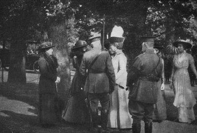 H.M. Koningin Mary na de Investituur van 25 augustus 1915, 1939 door Unbekannt