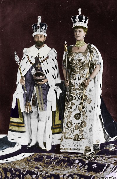 In het voorjaar van 1910 stierf Koning Edward VII, in maart 1911 werd Koning George V gekroond, 1911, 1945 door Unbekannt